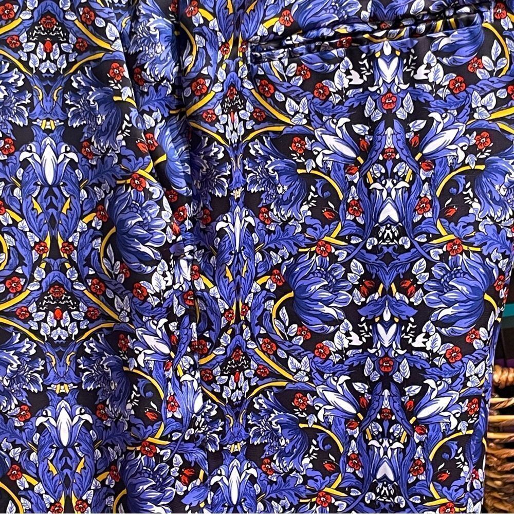 Zara Scroll Print Satin Dress Pants - Picture 5 of 6